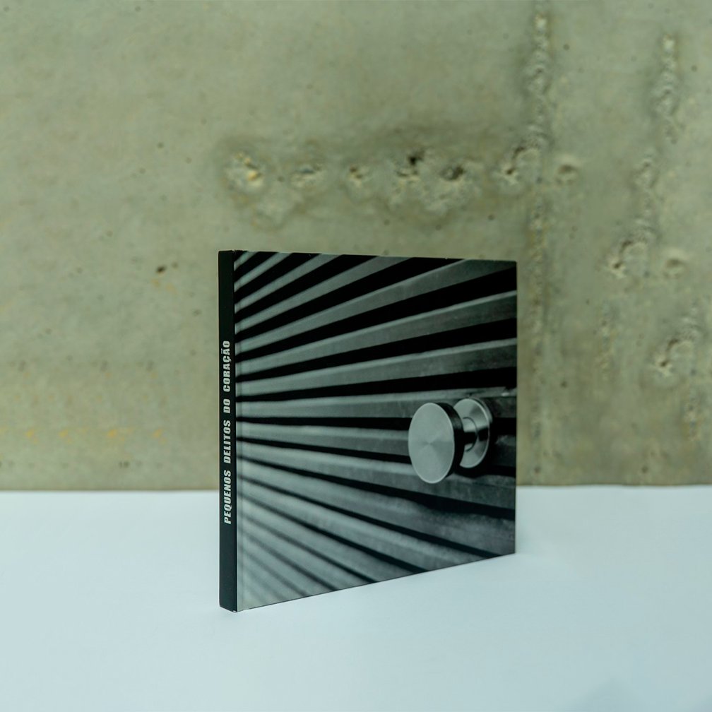 5. pequenos delitos do coração 01 (quadrado)