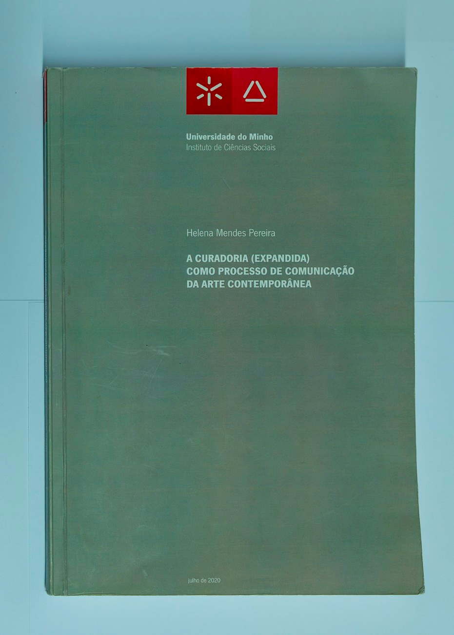 a curadoria (expandida) como processo de comunicação da arte contemporânea 01 (retangular)